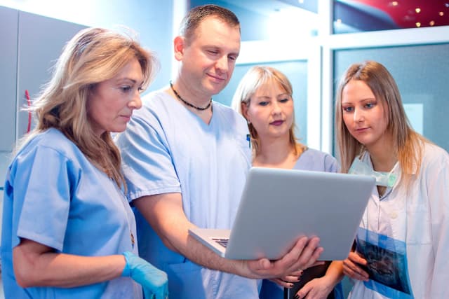 Direttore sanitario: cosa sapere prima di accettare l’incarico